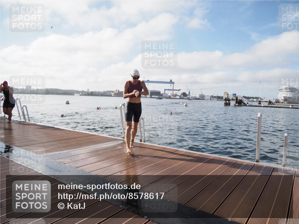 17.08.2025 - KN Förde Triathlon 2025 KatJ http://msf.ph/oto/8578617 17.08.2025 09:19:30 Schwimmen 183, 186, 187, 183, 186, 187 meine-sportfotos.de