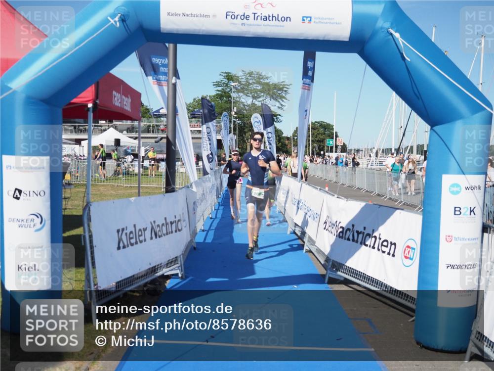 17.08.2025 - KN Förde Triathlon 2025 MichiJ http://msf.ph/oto/8578636 17.08.2025 16:13:59 Laufen 24, 36 meine-sportfotos.de