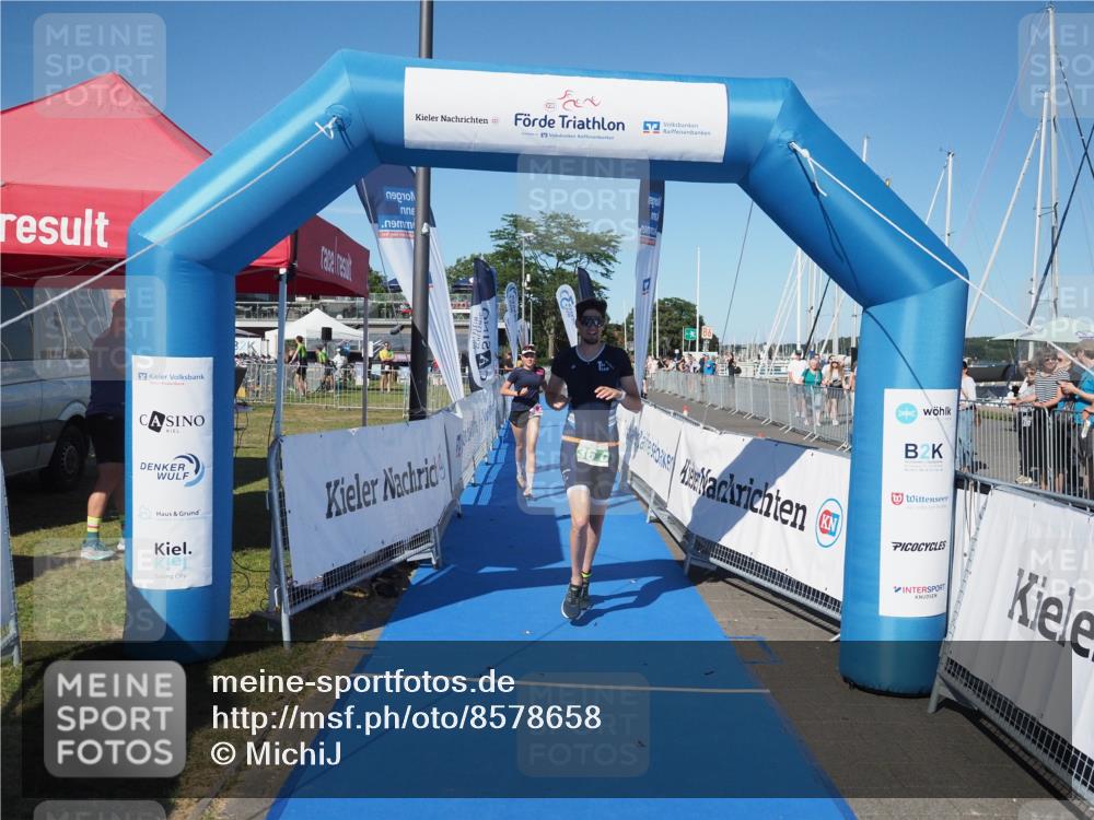17.08.2025 - KN Förde Triathlon 2025 MichiJ http://msf.ph/oto/8578658 17.08.2025 16:13:59 Laufen 24, 36 meine-sportfotos.de