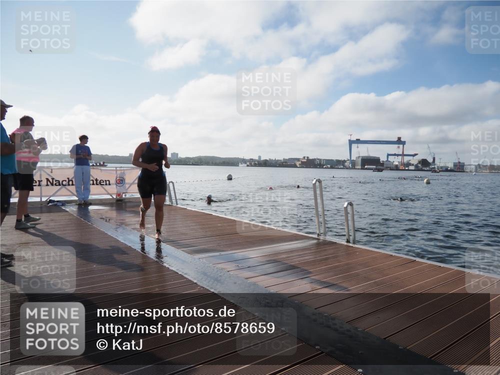 17.08.2025 - KN Förde Triathlon 2025 KatJ http://msf.ph/oto/8578659 17.08.2025 09:19:32 Schwimmen 183, 186, 187, 183, 186, 187 meine-sportfotos.de