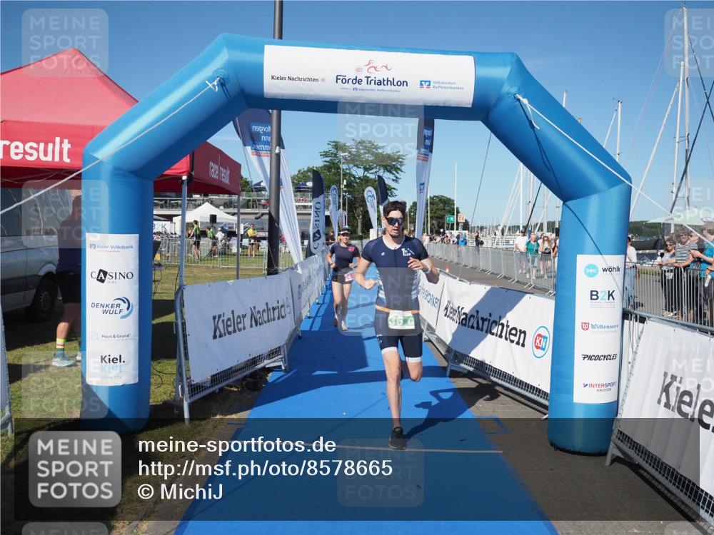 17.08.2025 - KN Förde Triathlon 2025 MichiJ http://msf.ph/oto/8578665 17.08.2025 16:14:00 Laufen 24, 36 meine-sportfotos.de
