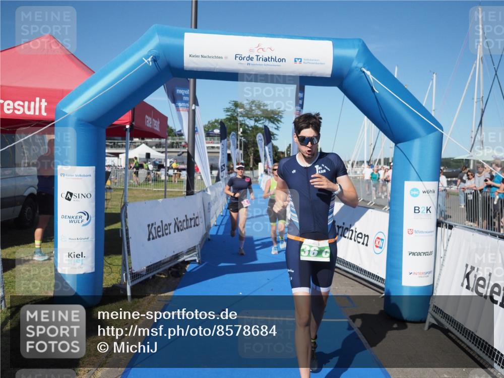17.08.2025 - KN Förde Triathlon 2025 MichiJ http://msf.ph/oto/8578684 17.08.2025 16:14:00 Laufen 24, 36 meine-sportfotos.de