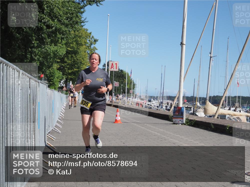 17.08.2025 - KN Förde Triathlon 2025 KatJ http://msf.ph/oto/8578694 17.08.2025 12:15:07 Laufen 338, 635 meine-sportfotos.de