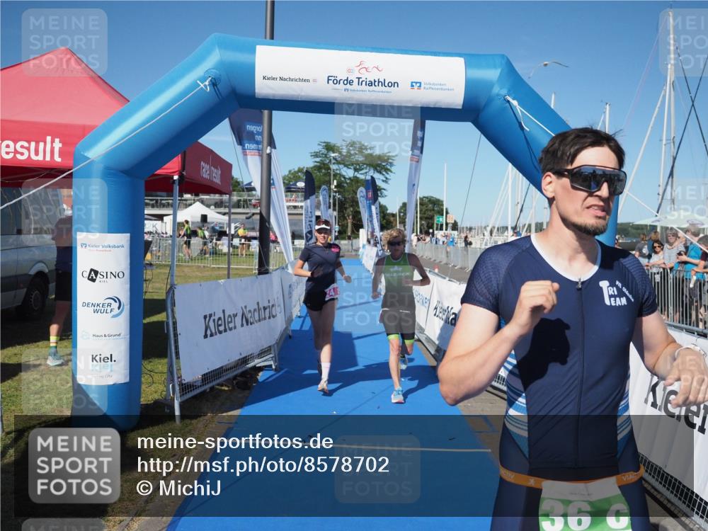 17.08.2025 - KN Förde Triathlon 2025 MichiJ http://msf.ph/oto/8578702 17.08.2025 16:14:01 Laufen 24, 36 meine-sportfotos.de