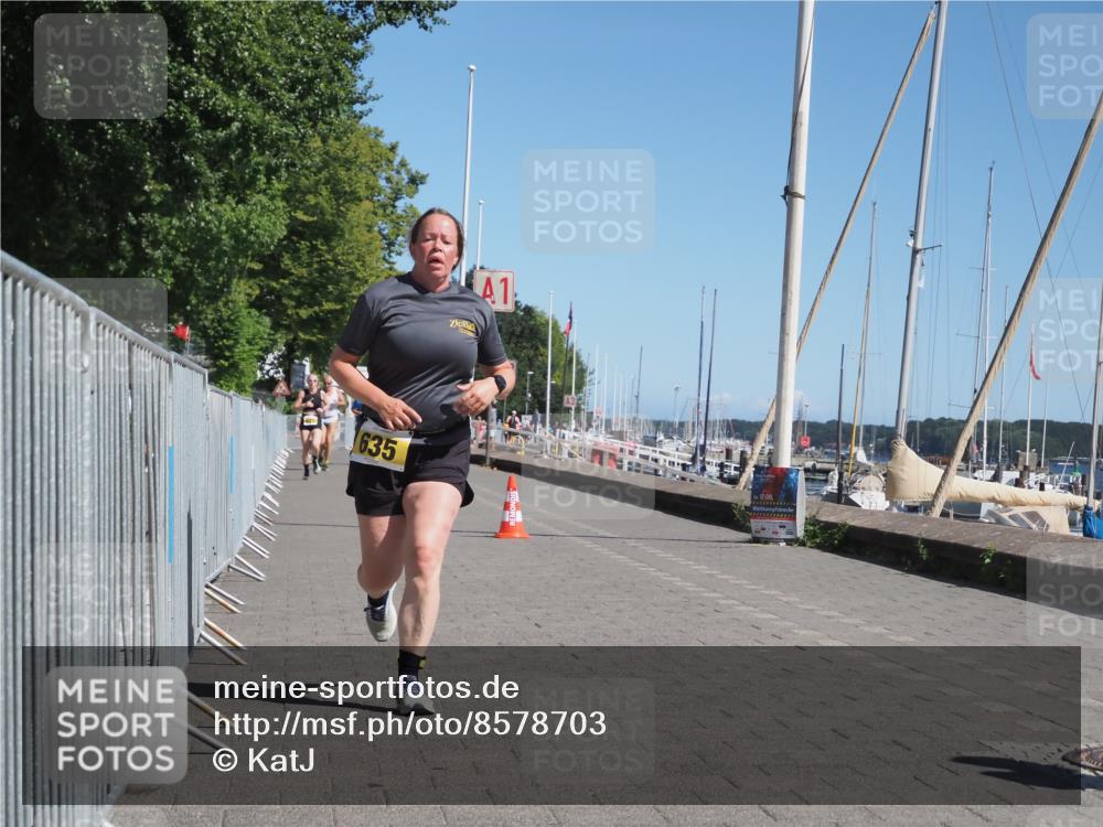 17.08.2025 - KN Förde Triathlon 2025 KatJ http://msf.ph/oto/8578703 17.08.2025 12:15:08 Laufen 635 meine-sportfotos.de