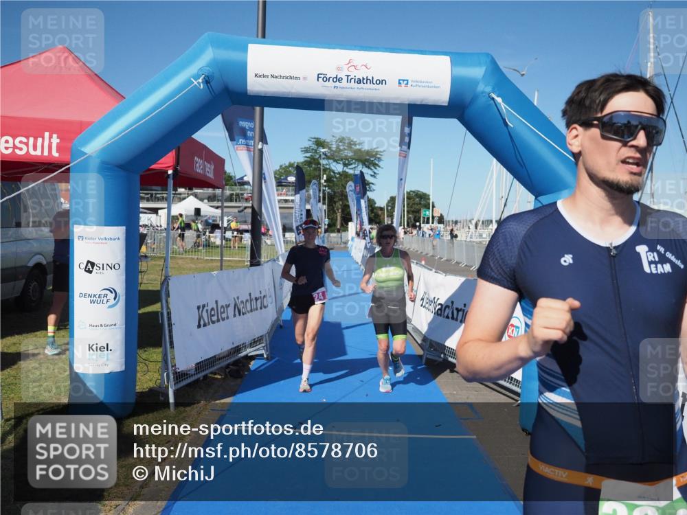 17.08.2025 - KN Förde Triathlon 2025 MichiJ http://msf.ph/oto/8578706 17.08.2025 16:14:01 Laufen 24, 36 meine-sportfotos.de