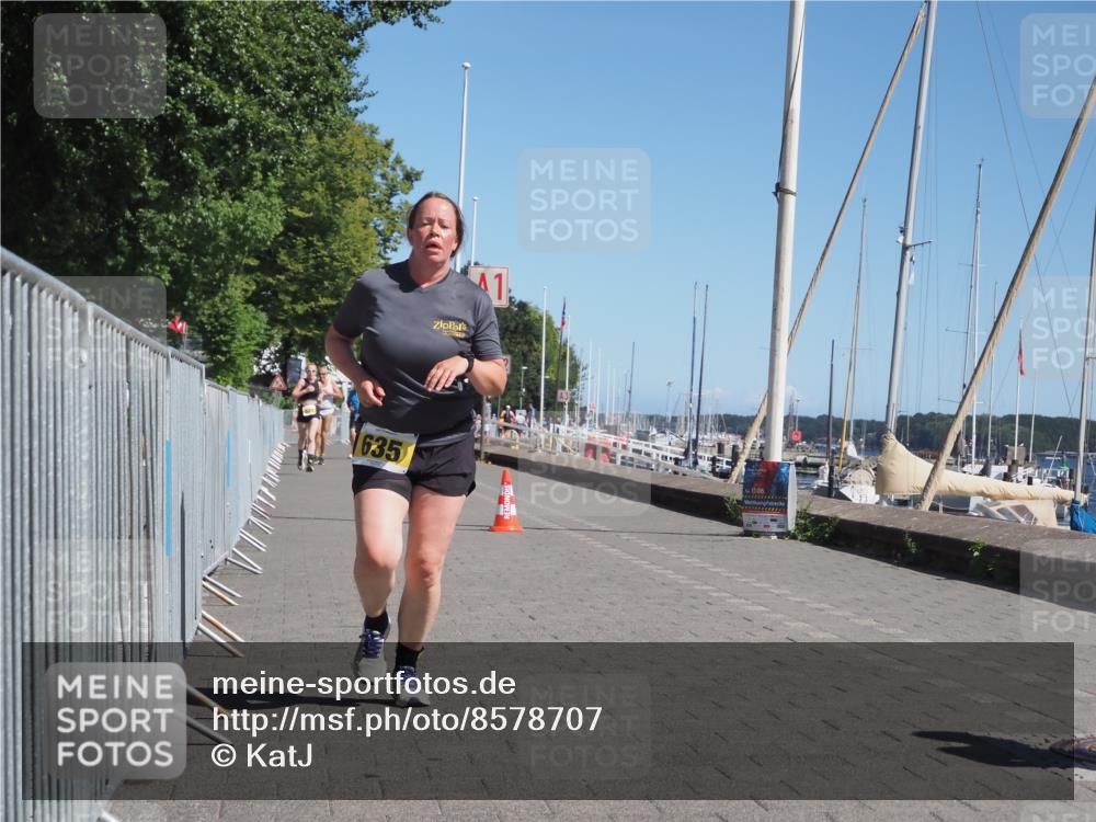 17.08.2025 - KN Förde Triathlon 2025 KatJ http://msf.ph/oto/8578707 17.08.2025 12:15:08 Laufen 635 meine-sportfotos.de