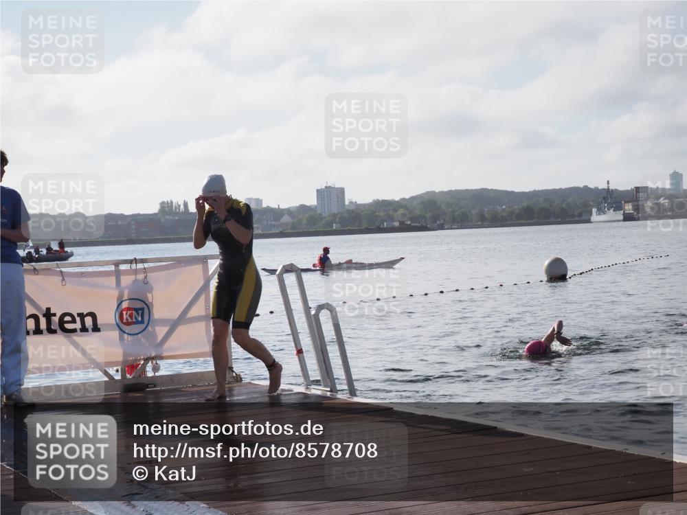 17.08.2025 - KN Förde Triathlon 2025 KatJ http://msf.ph/oto/8578708 17.08.2025 09:19:41 Schwimmen 163, 190, 163, 186, 187, 190 meine-sportfotos.de