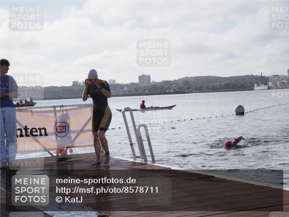 17.08.2025 - KN Förde Triathlon 2025 KatJ http://msf.ph/oto/8578711 17.08.2025 09:19:41 Schwimmen 163, 190, 163, 186, 187, 190 meine-sportfotos.de