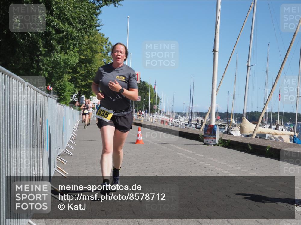 17.08.2025 - KN Förde Triathlon 2025 KatJ http://msf.ph/oto/8578712 17.08.2025 12:15:08 Laufen 635 meine-sportfotos.de