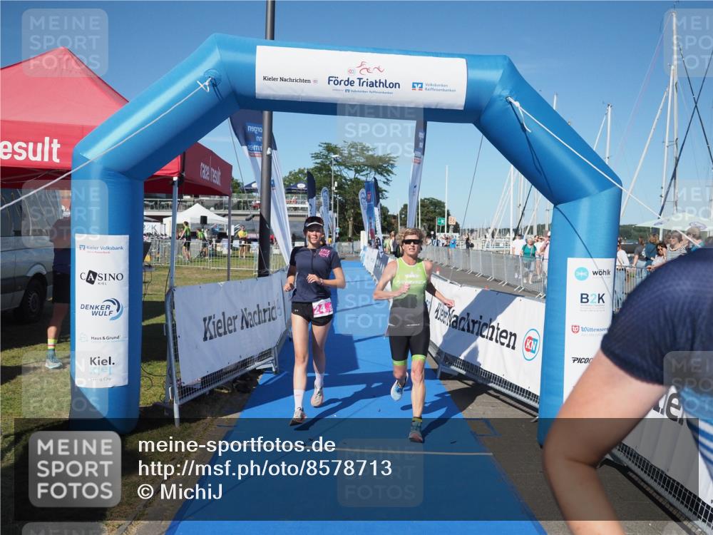 17.08.2025 - KN Förde Triathlon 2025 MichiJ http://msf.ph/oto/8578713 17.08.2025 16:14:01 Laufen 24, 36 meine-sportfotos.de
