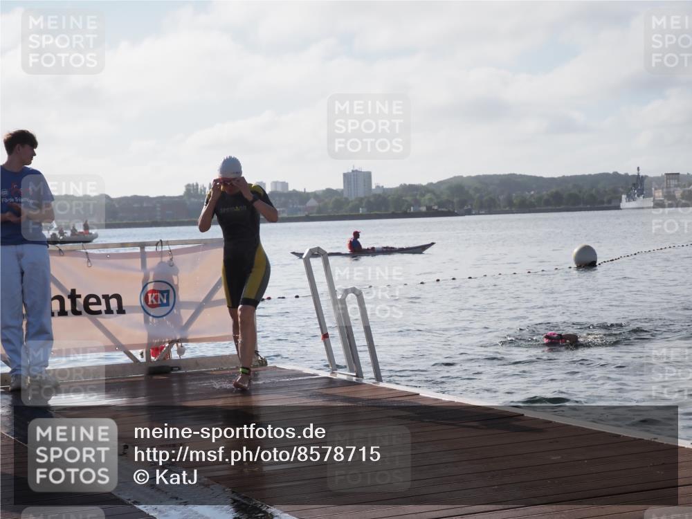17.08.2025 - KN Förde Triathlon 2025 KatJ http://msf.ph/oto/8578715 17.08.2025 09:19:41 Schwimmen 163, 190, 163, 186, 187, 190 meine-sportfotos.de