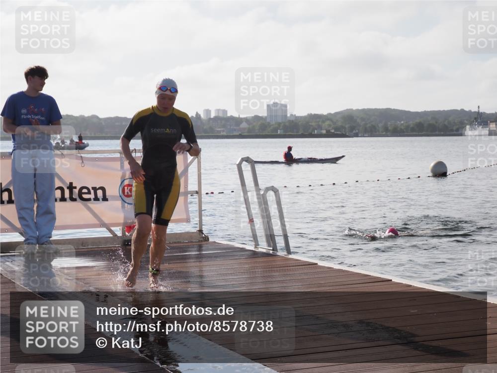 17.08.2025 - KN Förde Triathlon 2025 KatJ http://msf.ph/oto/8578738 17.08.2025 09:19:42 Schwimmen 163, 190, 202, 163, 186, 187, 190 meine-sportfotos.de