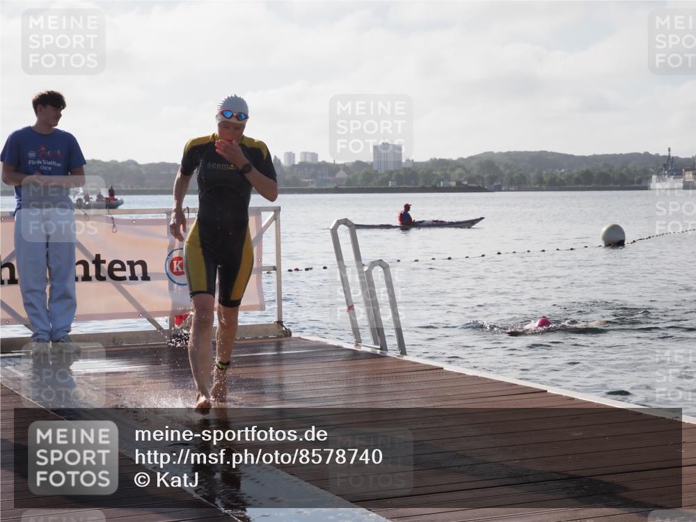 17.08.2025 - KN Förde Triathlon 2025 KatJ http://msf.ph/oto/8578740 17.08.2025 09:19:42 Schwimmen 163, 190, 202, 163, 186, 187, 190 meine-sportfotos.de