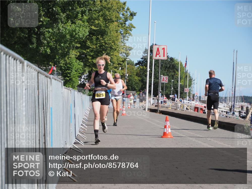 17.08.2025 - KN Förde Triathlon 2025 KatJ http://msf.ph/oto/8578764 17.08.2025 12:15:14 Laufen 346, 625 meine-sportfotos.de