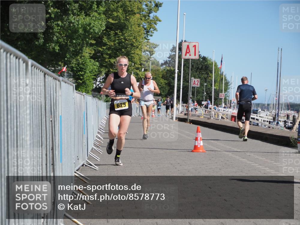 17.08.2025 - KN Förde Triathlon 2025 KatJ http://msf.ph/oto/8578773 17.08.2025 12:15:15 Laufen 346, 625 meine-sportfotos.de