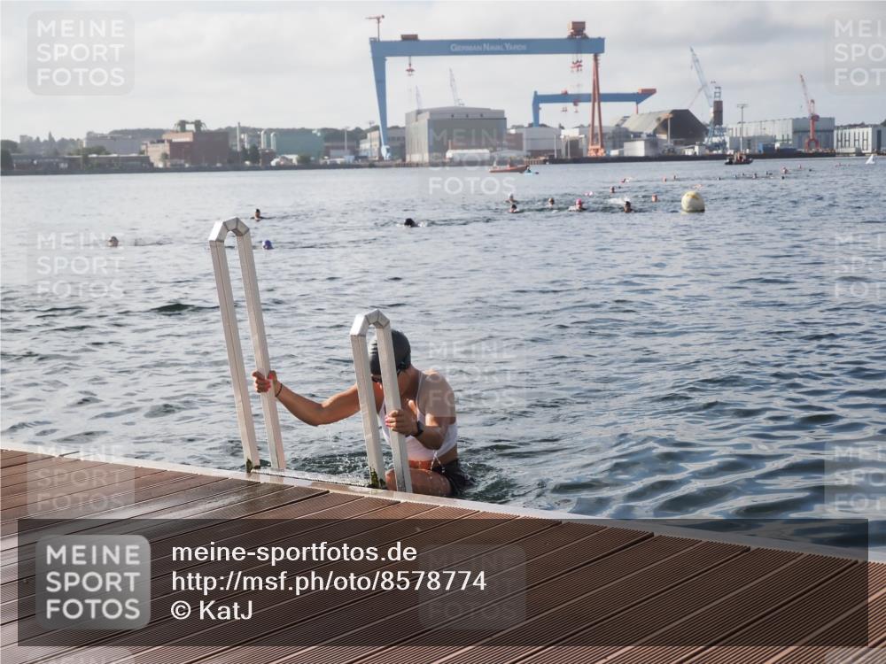 17.08.2025 - KN Förde Triathlon 2025 KatJ http://msf.ph/oto/8578774 17.08.2025 09:19:46 Schwimmen 163, 190, 202, 163, 190, 202 meine-sportfotos.de