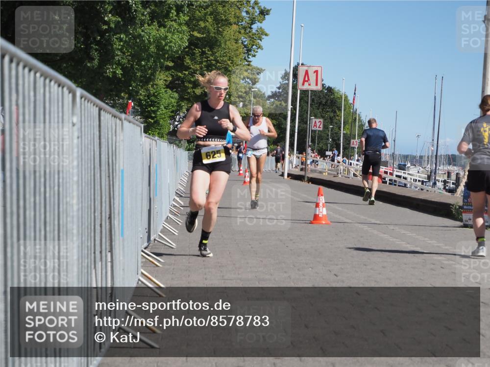 17.08.2025 - KN Förde Triathlon 2025 KatJ http://msf.ph/oto/8578783 17.08.2025 12:15:16 Laufen 346, 625 meine-sportfotos.de