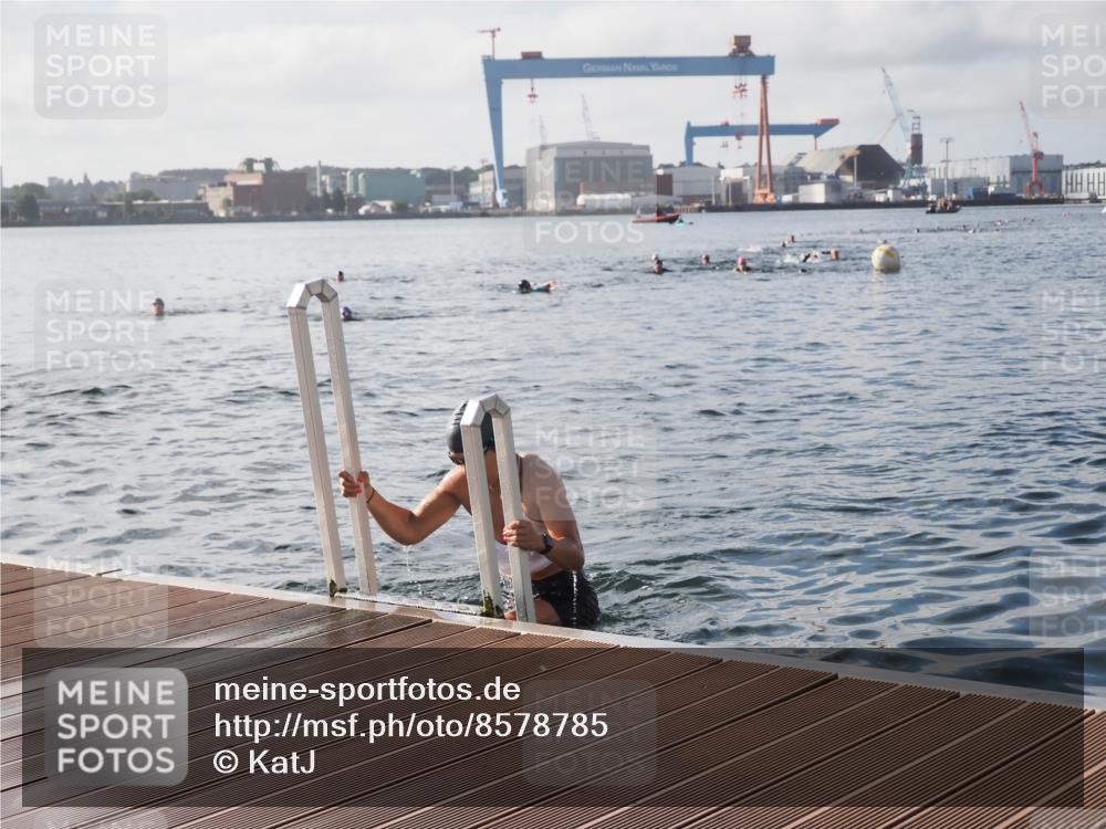 17.08.2025 - KN Förde Triathlon 2025 KatJ http://msf.ph/oto/8578785 17.08.2025 09:19:46 Schwimmen 163, 190, 202, 163, 190, 202 meine-sportfotos.de