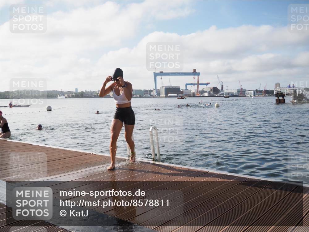 17.08.2025 - KN Förde Triathlon 2025 KatJ http://msf.ph/oto/8578811 17.08.2025 09:19:48 Schwimmen 163, 190, 202, 163, 190, 202 meine-sportfotos.de
