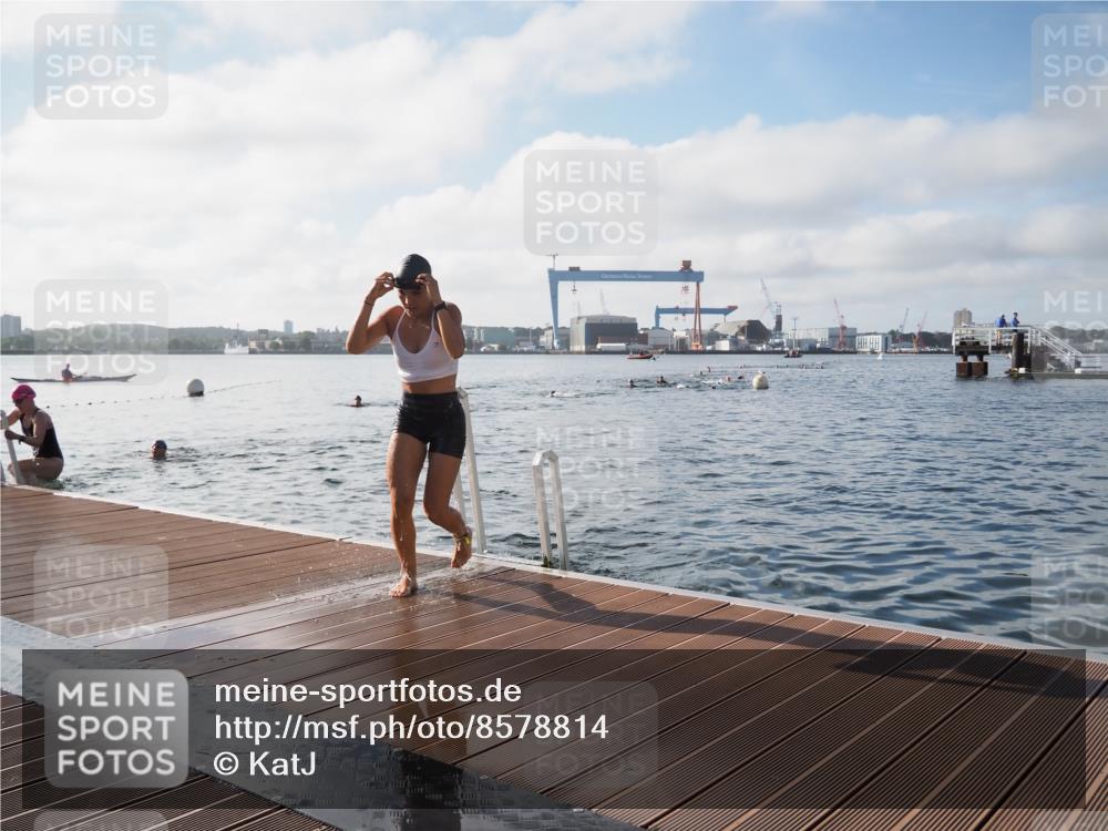 17.08.2025 - KN Förde Triathlon 2025 KatJ http://msf.ph/oto/8578814 17.08.2025 09:19:48 Schwimmen 163, 190, 202, 163, 190, 202 meine-sportfotos.de