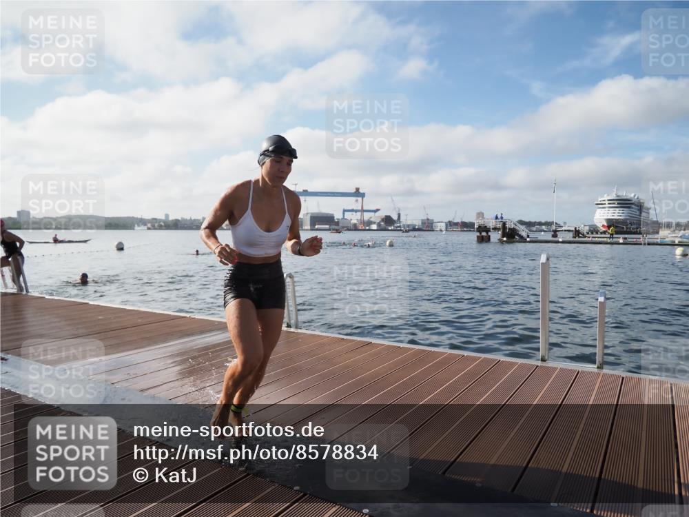 17.08.2025 - KN Förde Triathlon 2025 KatJ http://msf.ph/oto/8578834 17.08.2025 09:19:50 Schwimmen 163, 190, 195, 202, 163, 190, 202 meine-sportfotos.de