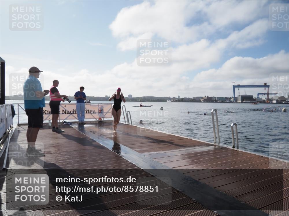 17.08.2025 - KN Förde Triathlon 2025 KatJ http://msf.ph/oto/8578851 17.08.2025 09:19:51 Schwimmen 163, 190, 195, 202, 163, 190, 202 meine-sportfotos.de
