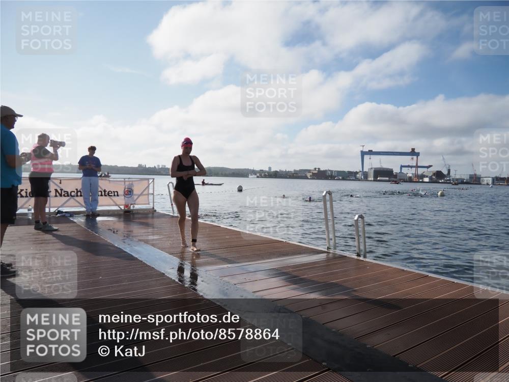 17.08.2025 - KN Förde Triathlon 2025 KatJ http://msf.ph/oto/8578864 17.08.2025 09:19:52 Schwimmen 163, 190, 195, 202, 163, 190, 202 meine-sportfotos.de