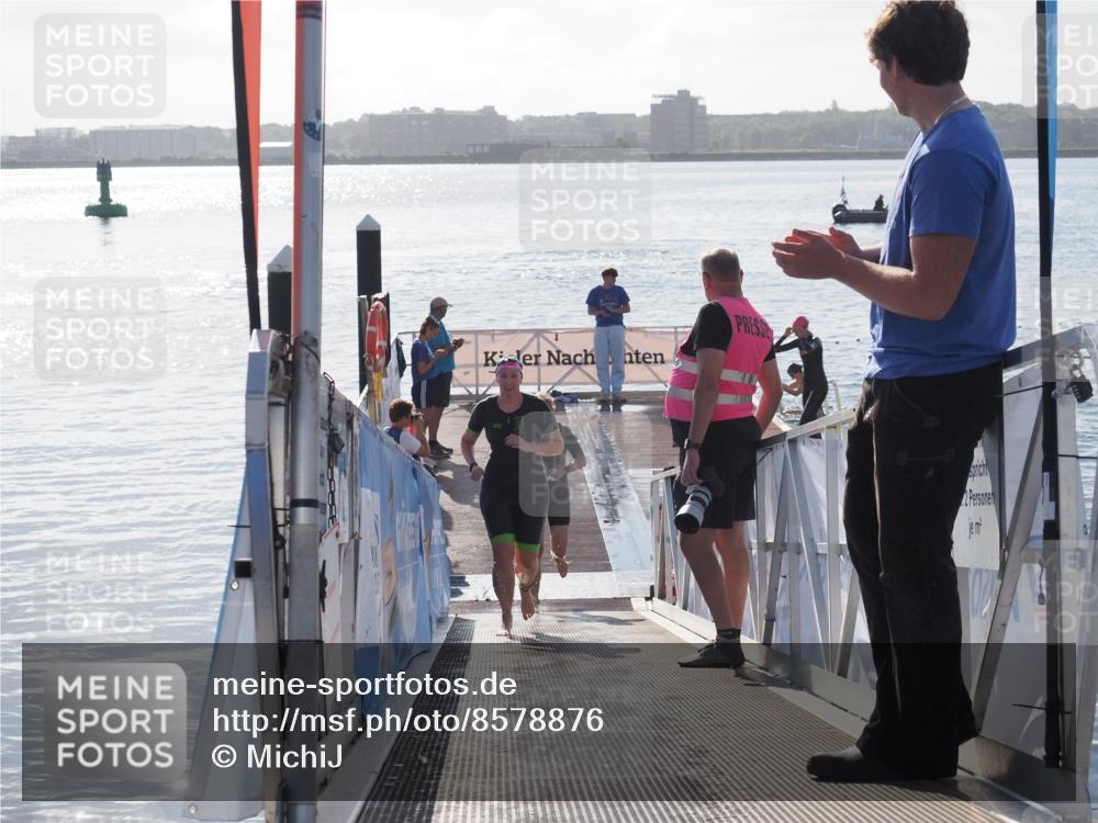 17.08.2025 - KN Förde Triathlon 2025 MichiJ http://msf.ph/oto/8578876 17.08.2025 09:16:37 Schwimmen 144, 160, 166, 144, 160, 172, 176 meine-sportfotos.de