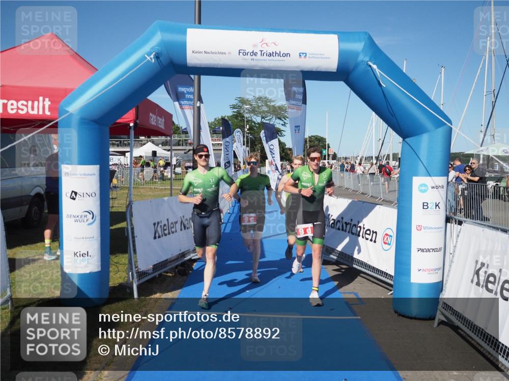 17.08.2025 - KN Förde Triathlon 2025 MichiJ http://msf.ph/oto/8578892 17.08.2025 16:14:39 Laufen 9 meine-sportfotos.de