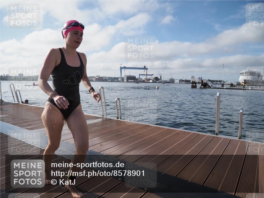17.08.2025 - KN Förde Triathlon 2025 KatJ http://msf.ph/oto/8578901 17.08.2025 09:19:53 Schwimmen 163, 195, 202, 163, 190, 195, 202 meine-sportfotos.de