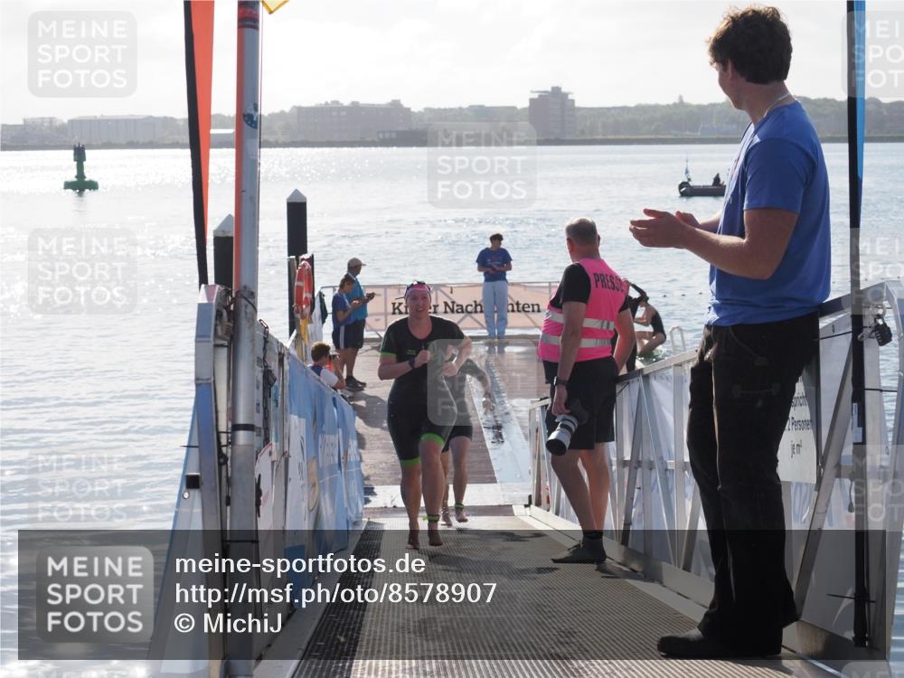 17.08.2025 - KN Förde Triathlon 2025 MichiJ http://msf.ph/oto/8578907 17.08.2025 09:16:38 Schwimmen 144, 160, 166, 144, 160, 172, 176 meine-sportfotos.de