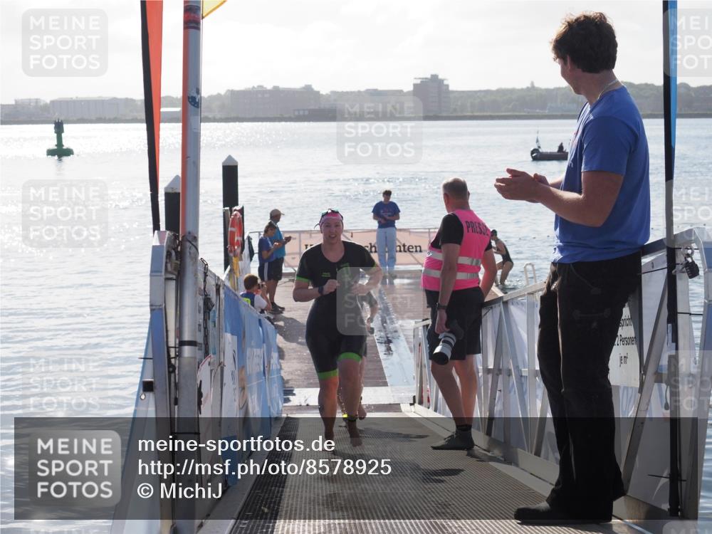 17.08.2025 - KN Förde Triathlon 2025 MichiJ http://msf.ph/oto/8578925 17.08.2025 09:16:38 Schwimmen 144, 160, 166, 144, 160, 172, 176 meine-sportfotos.de