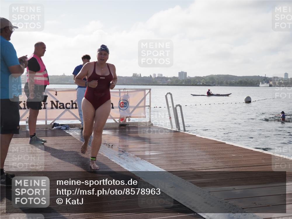 17.08.2025 - KN Förde Triathlon 2025 KatJ http://msf.ph/oto/8578963 17.08.2025 09:20:00 Schwimmen 195, 202, 163, 195, 202 meine-sportfotos.de