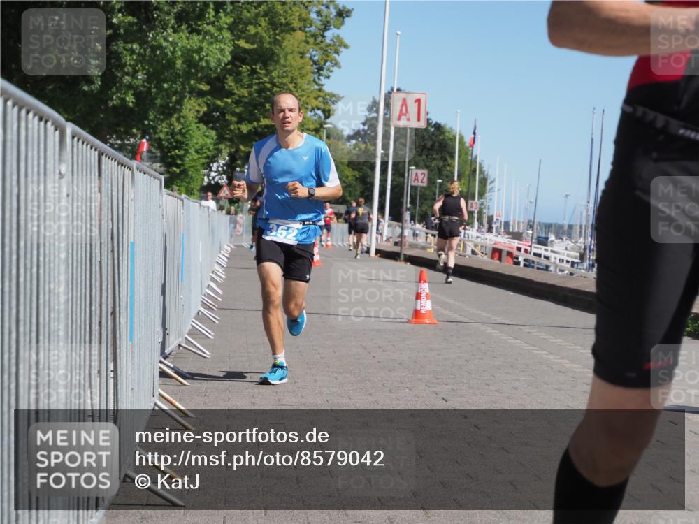 17.08.2025 - KN Förde Triathlon 2025 KatJ http://msf.ph/oto/8579042 17.08.2025 12:15:30 Laufen 308, 352, 384 meine-sportfotos.de