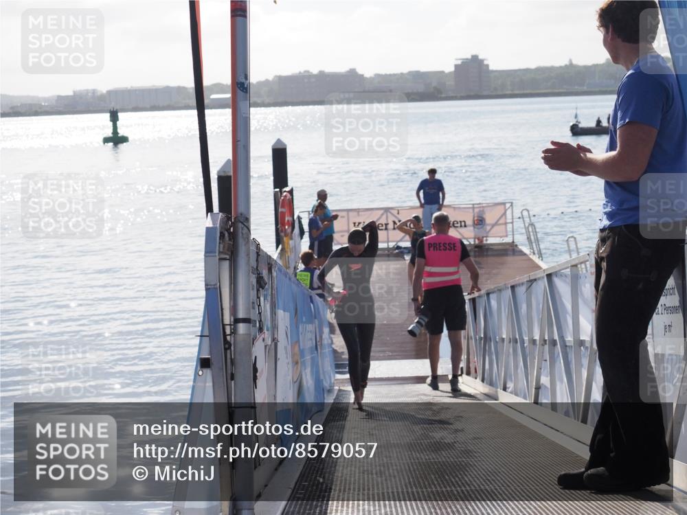 17.08.2025 - KN Förde Triathlon 2025 MichiJ http://msf.ph/oto/8579057 17.08.2025 09:16:45 Schwimmen 144, 160, 172, 172, 176 meine-sportfotos.de