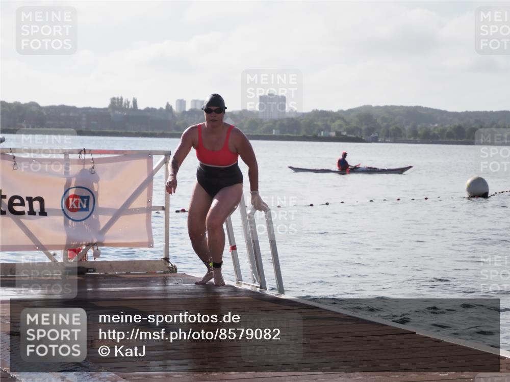 17.08.2025 - KN Förde Triathlon 2025 KatJ http://msf.ph/oto/8579082 17.08.2025 09:20:17 Schwimmen 179, 196, 211, 179, 196 meine-sportfotos.de