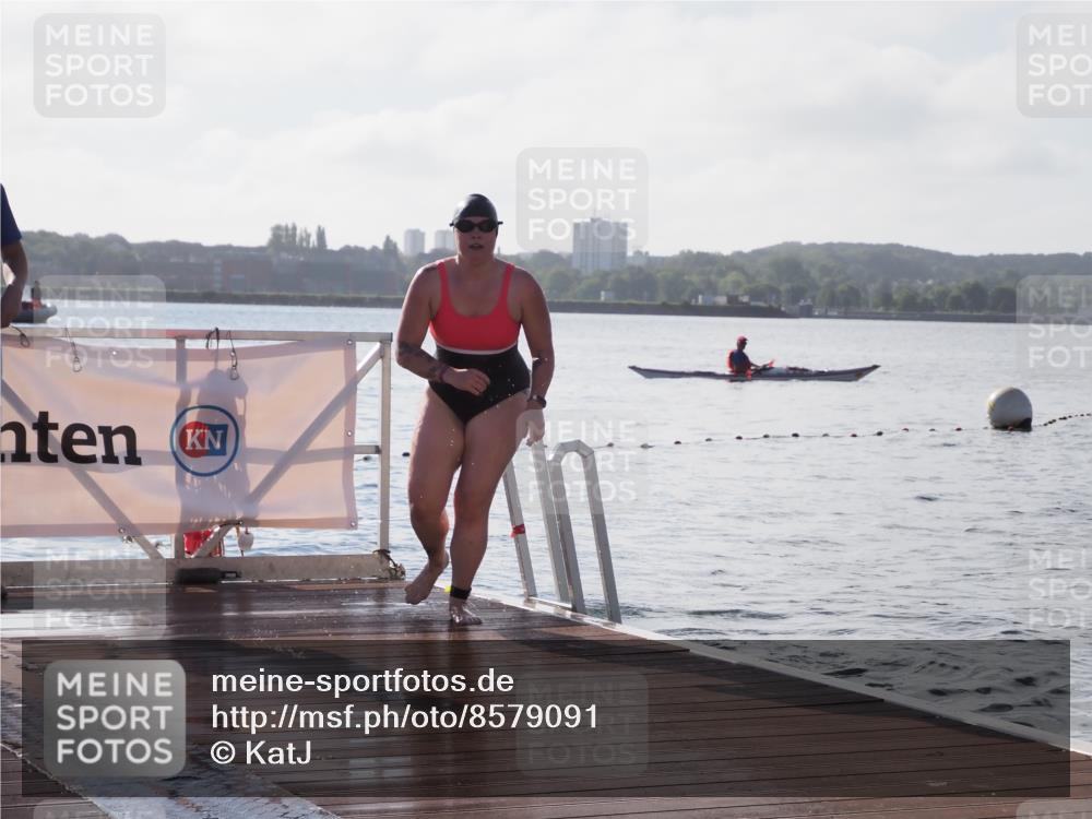 17.08.2025 - KN Förde Triathlon 2025 KatJ http://msf.ph/oto/8579091 17.08.2025 09:20:18 Schwimmen 179, 196, 211, 179, 196 meine-sportfotos.de