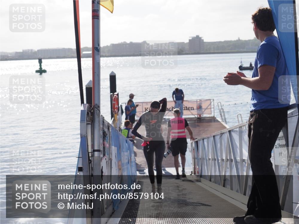 17.08.2025 - KN Förde Triathlon 2025 MichiJ http://msf.ph/oto/8579104 17.08.2025 09:16:46 Schwimmen 144, 160, 172, 176 meine-sportfotos.de