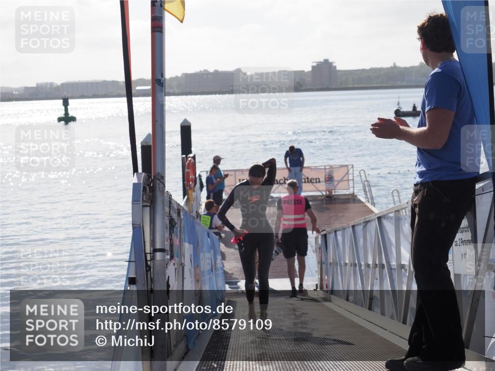 17.08.2025 - KN Förde Triathlon 2025 MichiJ http://msf.ph/oto/8579109 17.08.2025 09:16:46 Schwimmen 144, 160, 172, 176 meine-sportfotos.de