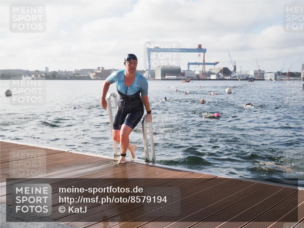 17.08.2025 - KN Förde Triathlon 2025 KatJ http://msf.ph/oto/8579194 17.08.2025 09:20:27 Schwimmen 188, 196, 211, 240, 179, 196, 211, 240 meine-sportfotos.de
