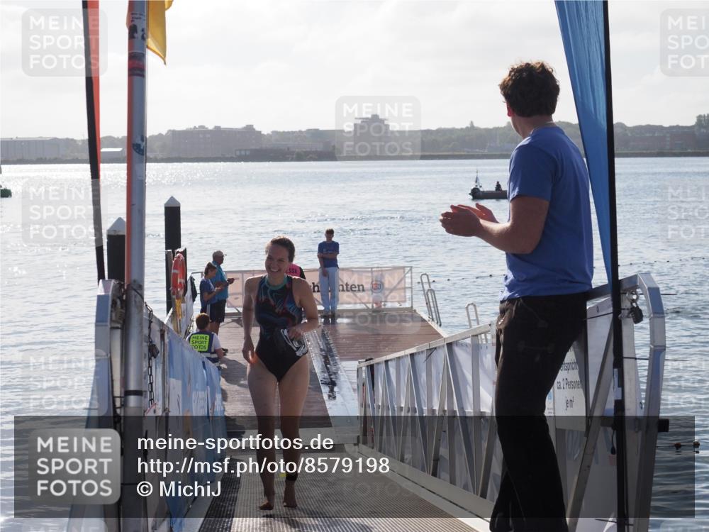 17.08.2025 - KN Förde Triathlon 2025 MichiJ http://msf.ph/oto/8579198 17.08.2025 09:16:52 Schwimmen 144, 172, 176, 176 meine-sportfotos.de