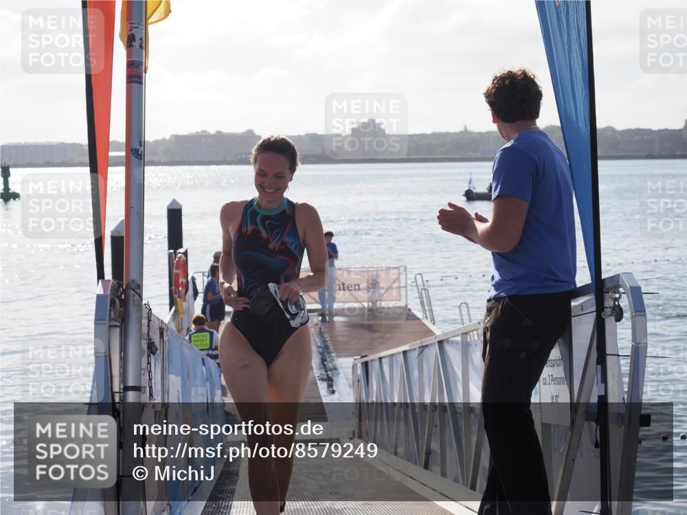 17.08.2025 - KN Förde Triathlon 2025 MichiJ http://msf.ph/oto/8579249 17.08.2025 09:16:54 Schwimmen 172, 176 meine-sportfotos.de