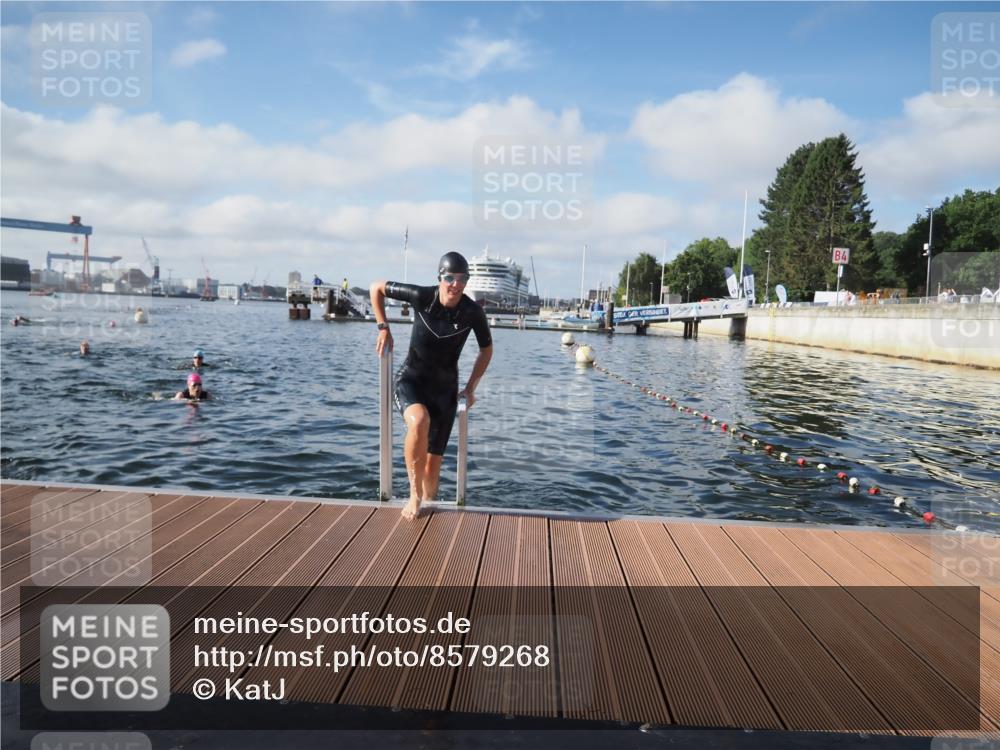 17.08.2025 - KN Förde Triathlon 2025 KatJ http://msf.ph/oto/8579268 17.08.2025 09:20:35 Schwimmen 188, 211, 228, 240, 241, 188, 211, 240, 241 meine-sportfotos.de