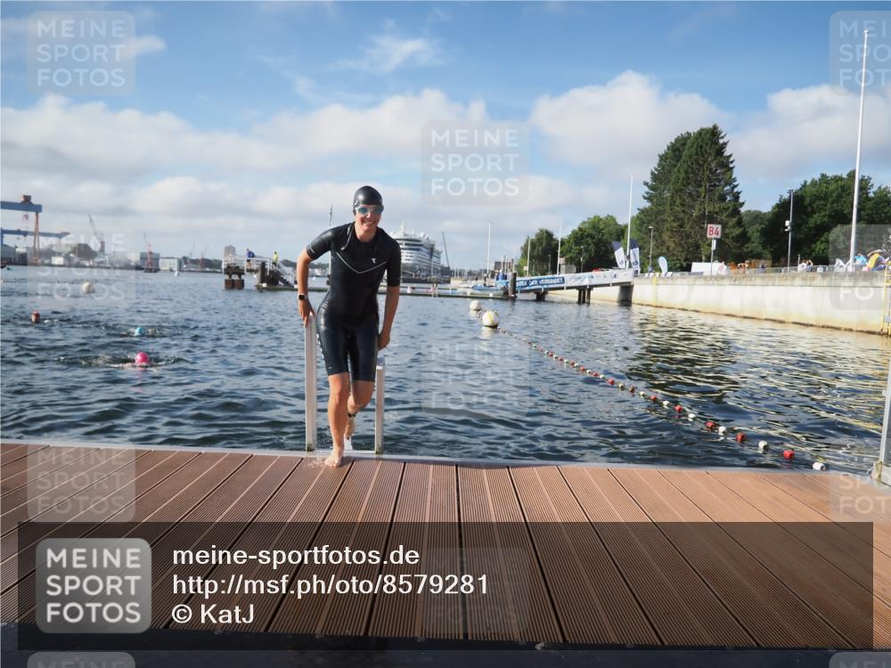 17.08.2025 - KN Förde Triathlon 2025 KatJ http://msf.ph/oto/8579281 17.08.2025 09:20:35 Schwimmen 188, 211, 228, 240, 241, 188, 211, 240, 241 meine-sportfotos.de