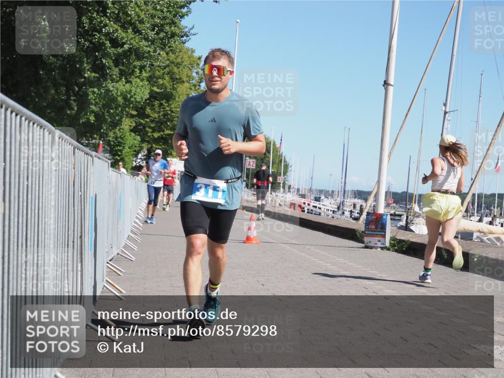 17.08.2025 - KN Förde Triathlon 2025 KatJ http://msf.ph/oto/8579298 17.08.2025 12:15:48 Laufen 311, 334, 361 meine-sportfotos.de