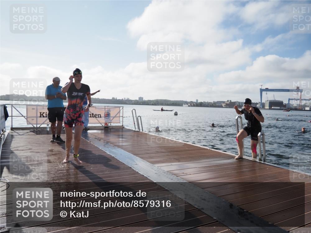 17.08.2025 - KN Förde Triathlon 2025 KatJ http://msf.ph/oto/8579316 17.08.2025 09:20:37 Schwimmen 188, 228, 240, 241, 188, 211, 228, 240, 241 meine-sportfotos.de