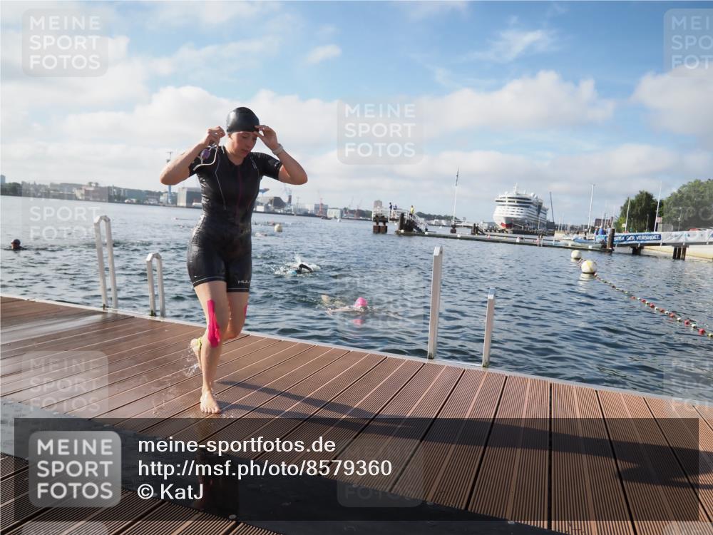 17.08.2025 - KN Förde Triathlon 2025 KatJ http://msf.ph/oto/8579360 17.08.2025 09:20:39 Schwimmen 188, 228, 240, 241, 188, 211, 228, 240, 241 meine-sportfotos.de