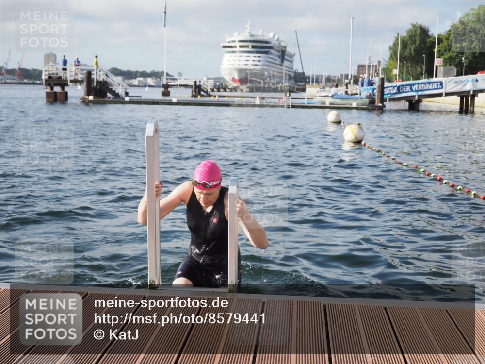 17.08.2025 - KN Förde Triathlon 2025 KatJ http://msf.ph/oto/8579441 17.08.2025 09:20:48 Schwimmen 197, 200, 205, 228, 188, 197, 205, 228, 241 meine-sportfotos.de