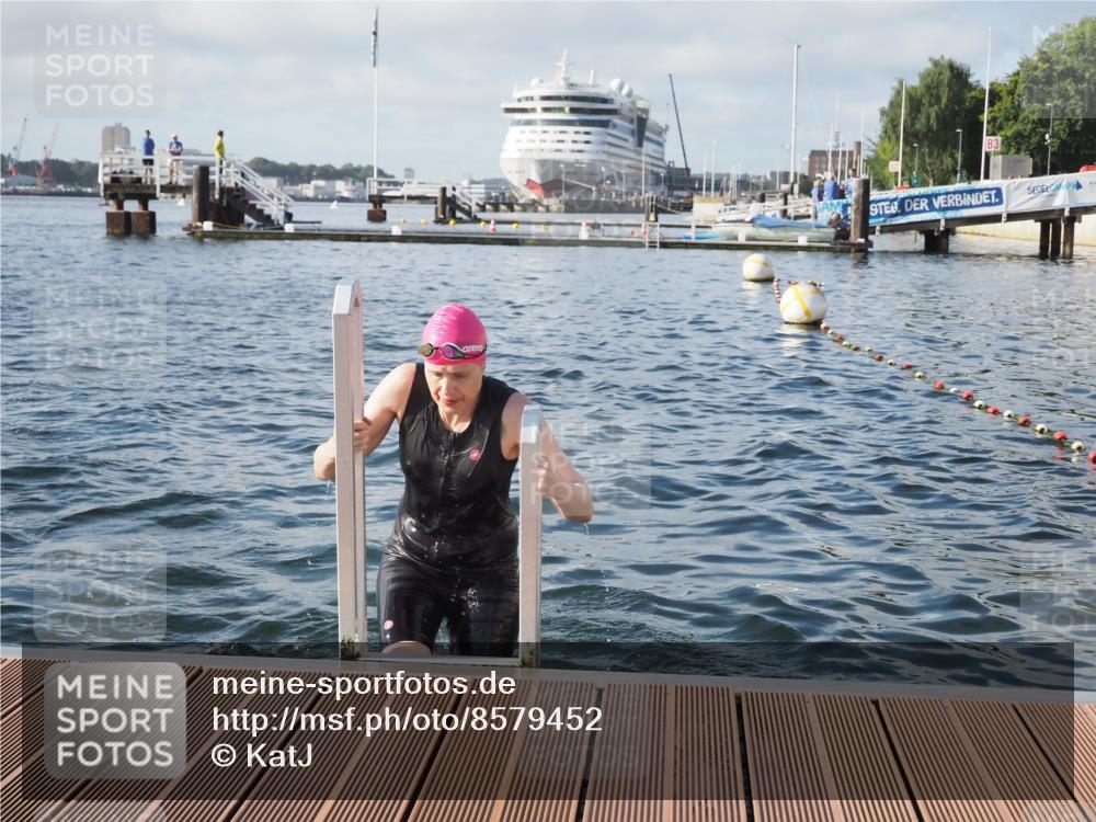 17.08.2025 - KN Förde Triathlon 2025 KatJ http://msf.ph/oto/8579452 17.08.2025 09:20:48 Schwimmen 197, 200, 205, 228, 188, 197, 205, 228, 241 meine-sportfotos.de